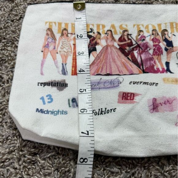 Taylor Swift Makeup Pouch - Picture 3 of 5